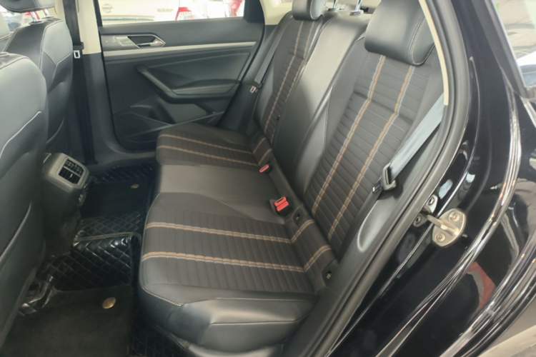 Used Volkswagen Lavida 2019 1.5L Automatic Vision Edition China VI Standard Left Rear Seat