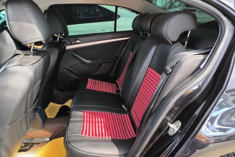 Used Volkswagen Lavida 2019 Lavida Start 1.5L Manual Fashion Edition China VI Standard Left Rear Seat