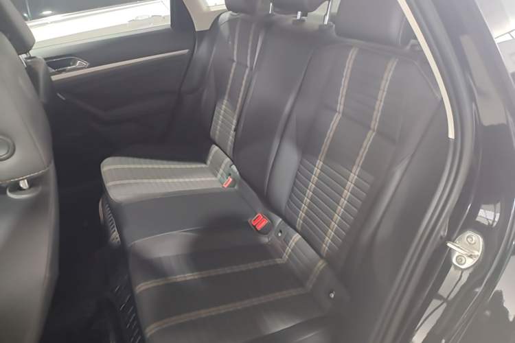 Used Volkswagen Lavida 2019 280TSI DSG Comfort Edition China VI standard Left Rear Seat