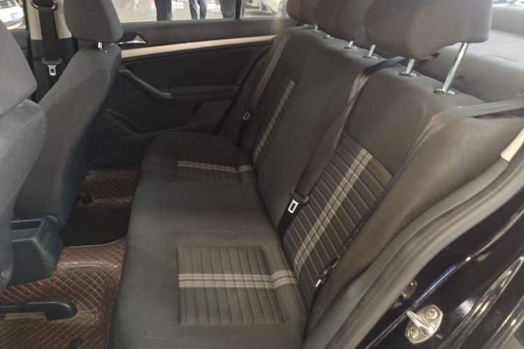 Used Volkswagen Lavida 2019 Lavida Start 1.5L Manual Fashion Edition China VI Standard Left Rear Seat