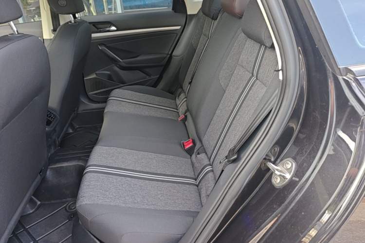 Used Volkswagen Lavida 2019 1.5L Automatic Fashion Edition China VI Left Rear Seat