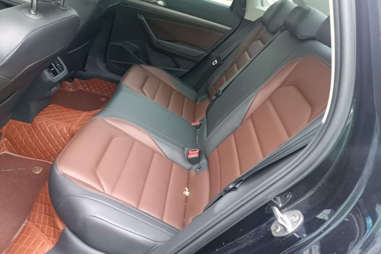 Used Volkswagen Lavida 2019 280TSI DSG Luxury Edition China VI Standard Left Rear Seat