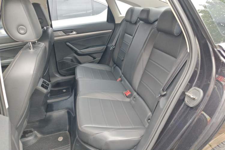 Used Volkswagen Lavida 2019 1.5L Automatic Comfort Edition China VI Standard Left Rear Seat