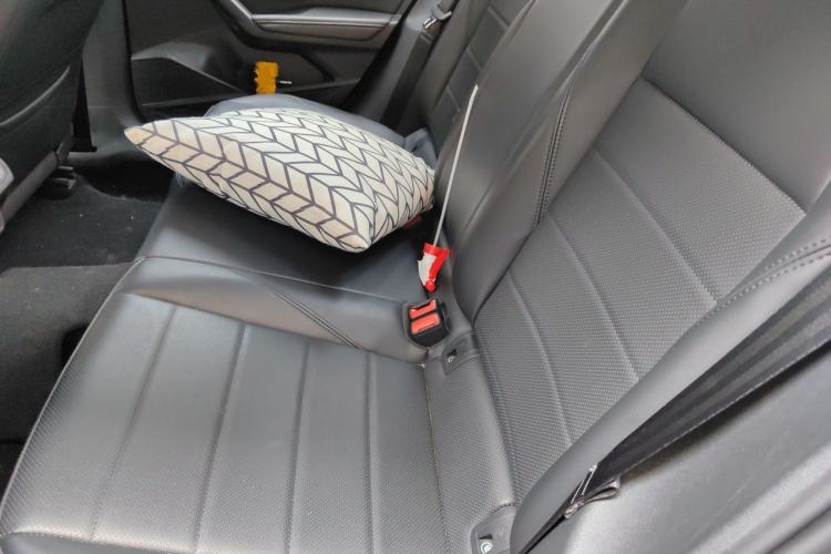 Used Volkswagen Lavida 2019 1.5L Automatic Comfort Edition China VI Standard Left Rear Seat