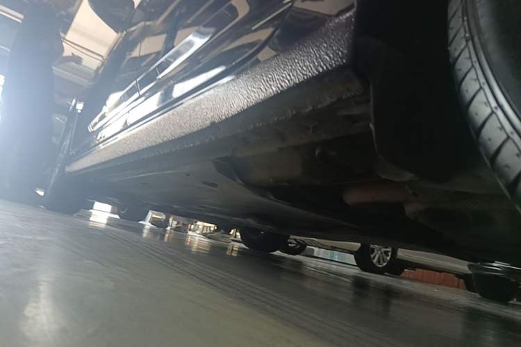 Used Volkswagen Lavida 2019 1.5L Automatic Fashion Edition China VI Left Side Sill
