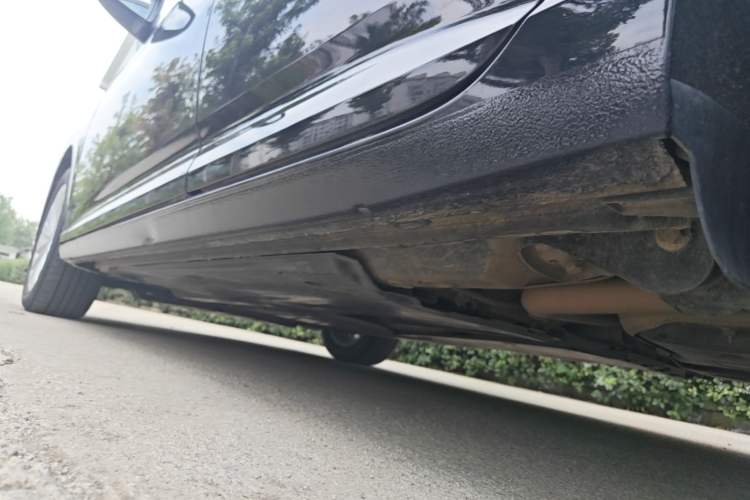 Used Volkswagen Lavida 2019 1.5L Automatic Comfort Edition China VI Standard Left Side Sill