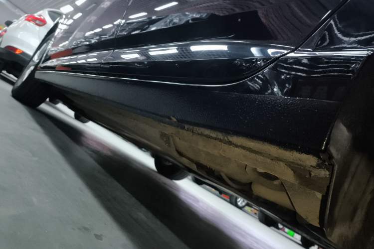 Used Volkswagen Lavida 2019 1.5L Automatic Fashion Edition China VI Left Side Sill