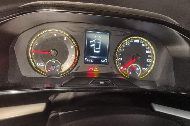 Used Volkswagen Lavida 2019 280TSI DSG Comfort Edition China VI standard Odometer Close Up