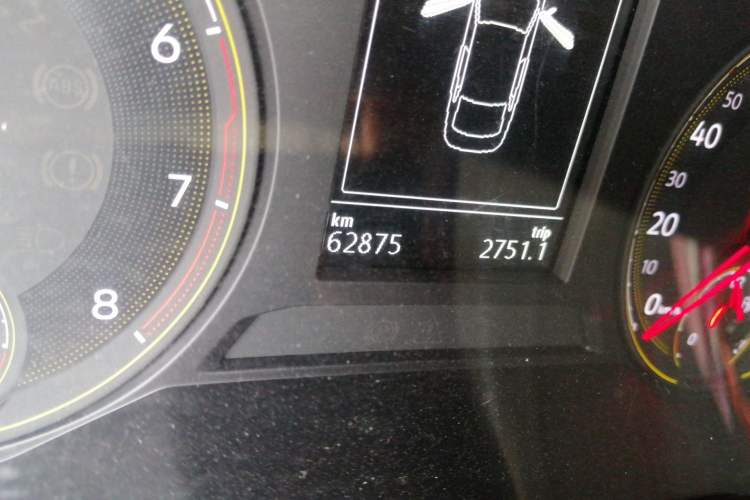 Used Volkswagen Lavida 2019 1.5L Automatic Vision Edition China VI Standard Odometer Close Up