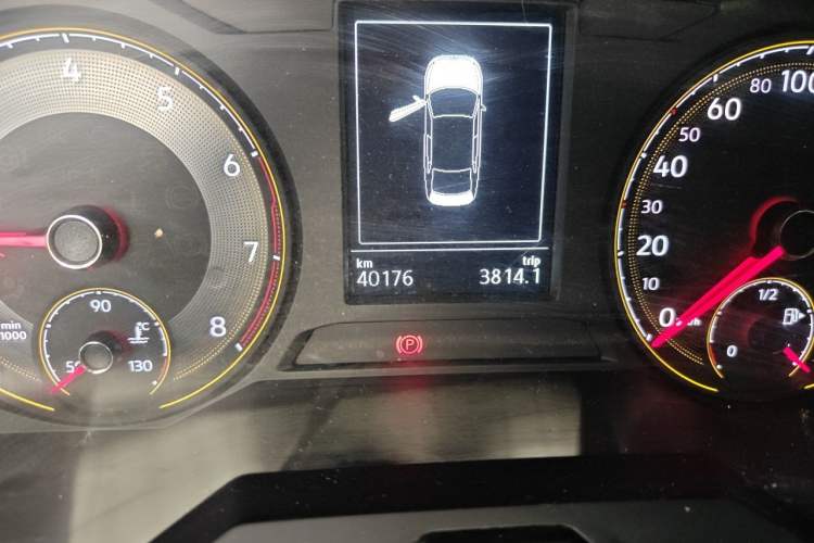 Used Volkswagen Lavida 2019 280TSI DSG Comfort Edition China VI standard Odometer Close Up