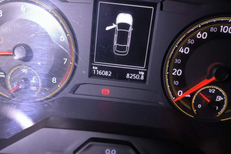 Used Volkswagen Lavida 2019 1.5L Automatic Comfort Edition China VI Standard Odometer Close Up