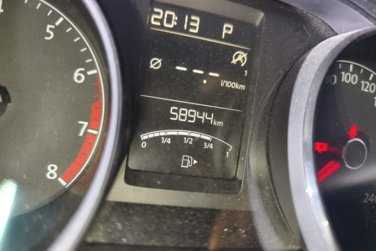 Used Volkswagen Lavida 2019 Lavida Start 1.5L Automatic Trendy Version China VI Standard Odometer Close Up