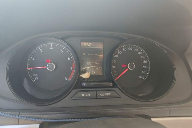 Used Volkswagen Lavida 2019 Lavida Start 1.5L Manual Fashion Edition China VI Standard Odometer Close Up