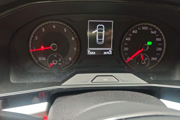 Used Volkswagen Lavida 2019 1.5L Automatic Comfort Edition China VI Standard Odometer Close Up