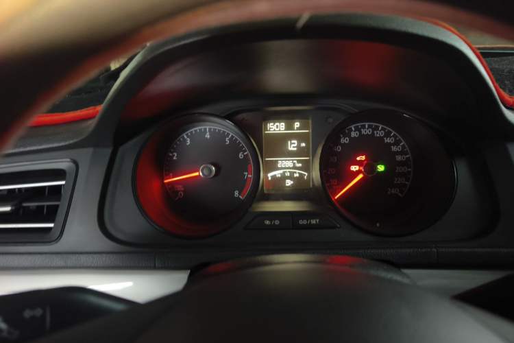 Used Volkswagen Lavida 2019 Lavida Start 1.5L Automatic Trendy Version China VI Standard Odometer Close Up