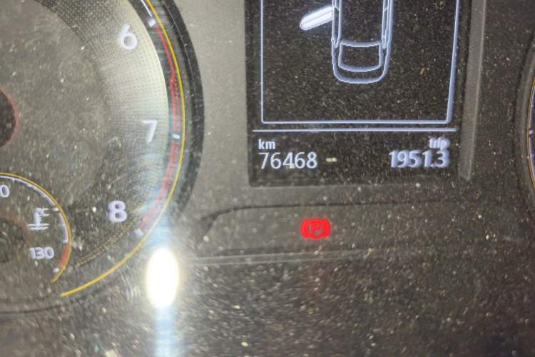 Used Volkswagen Lavida 2019 1.5L Automatic Comfort Edition China VI Standard Odometer Close Up