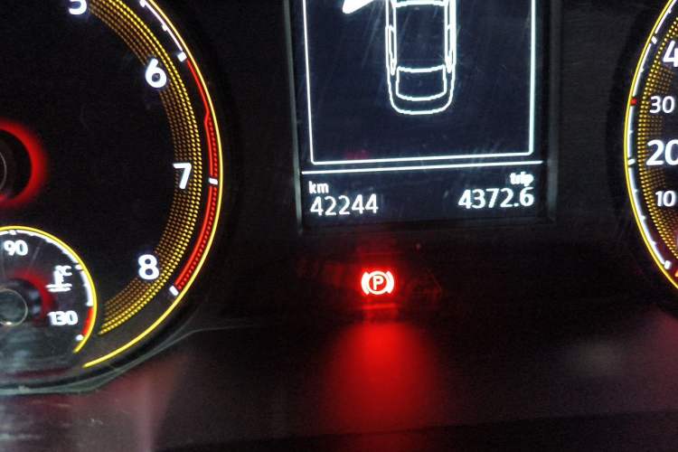 Used Volkswagen Lavida 2019 280TSI DSG Comfort Edition China VI standard Odometer Close Up