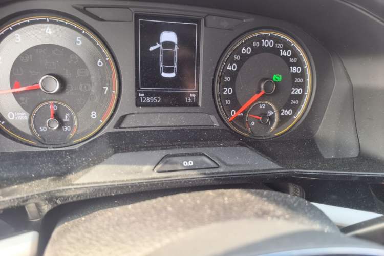 Used Volkswagen Lavida 2019 1.5L Automatic Comfort Edition China VI Standard Odometer Close Up