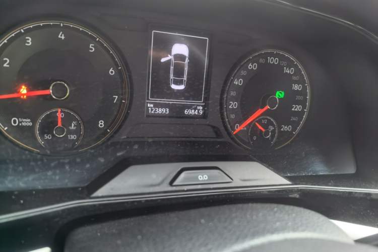 Used Volkswagen Lavida 2019 280TSI DSG Comfort Edition China VI standard Odometer Close Up