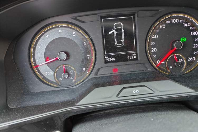 Used Volkswagen Lavida 2019 280TSI DSG Comfort Edition China VI standard Odometer Close Up