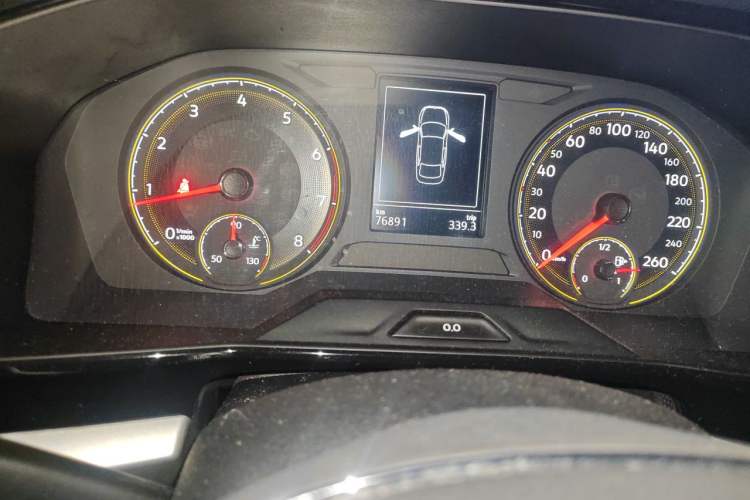 Used Volkswagen Lavida 2019 280TSI DSG Comfort Edition China VI standard Odometer Close Up