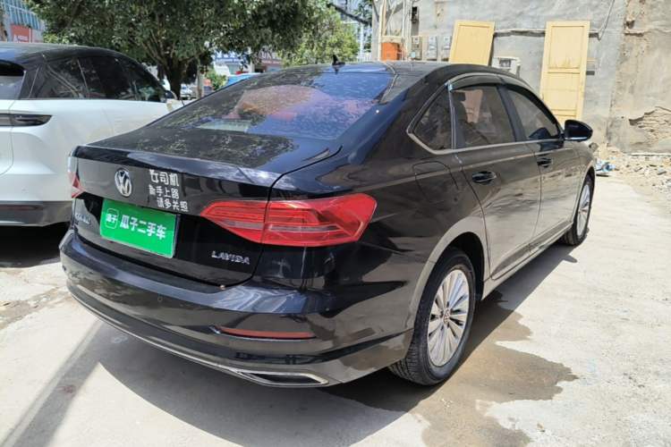 Used Volkswagen Lavida 2019 1.5L Automatic Comfort Edition China VI Standard Rear Right 45 Deg