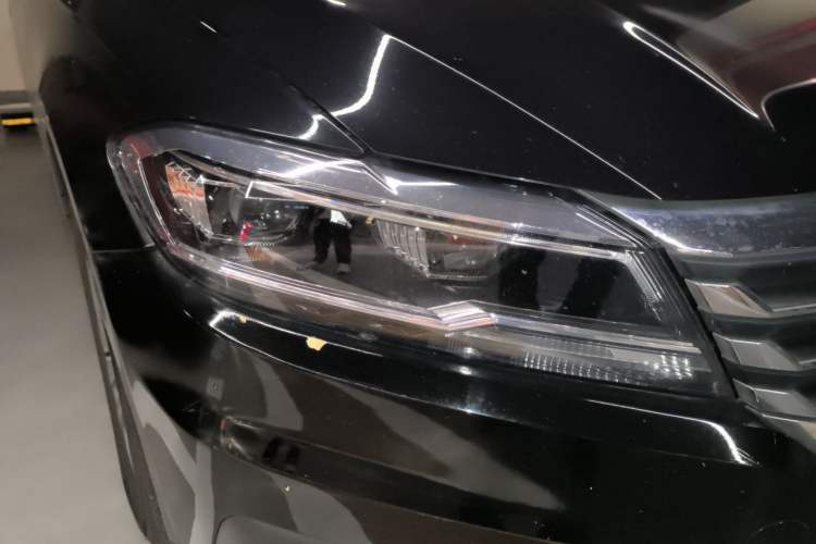 Used Volkswagen Lavida 2019 1.5L Automatic Comfort Edition China VI Standard Right Front Headlight