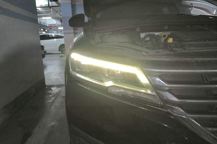 Used Volkswagen Lavida 2019 280TSI DSG Comfort Edition China VI standard Right Front Headlight