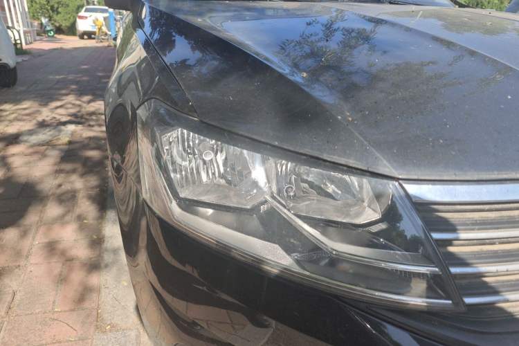Used Volkswagen Lavida 2019 Lavida Start 1.5L Manual Fashion Edition China VI Standard Right Front Headlight