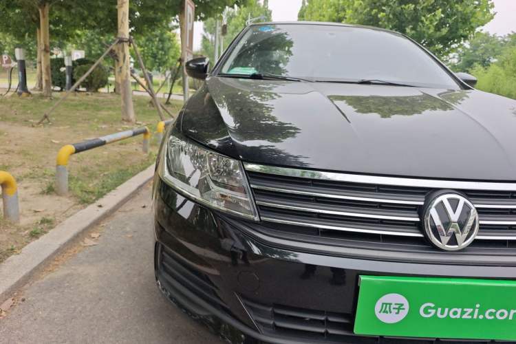Used Volkswagen Lavida 2019 Lavida Start 1.5L Automatic Trendy Version China VI Standard Right Front Headlight