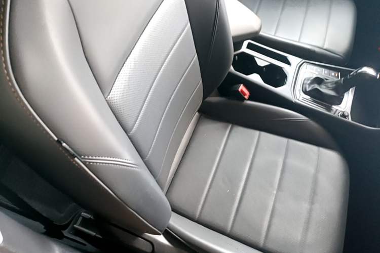 Used Volkswagen Lavida 2019 1.5L Automatic Comfort Edition China VI Standard Right Front Seat