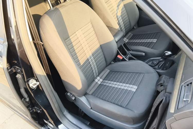 Used Volkswagen Lavida 2019 Lavida Start 1.5L Automatic Trendy Version China VI Standard Right Front Seat