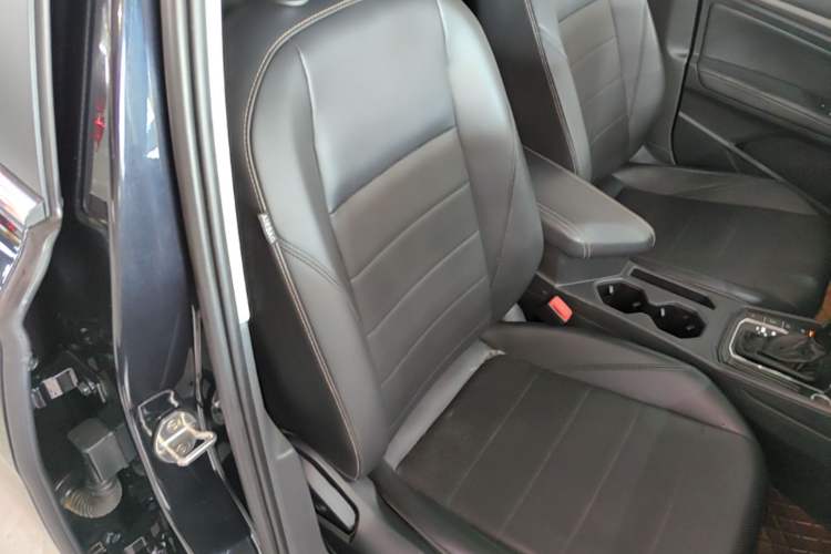 Used Volkswagen Lavida 2019 1.5L Automatic Comfort Edition China VI Standard Right Front Seat