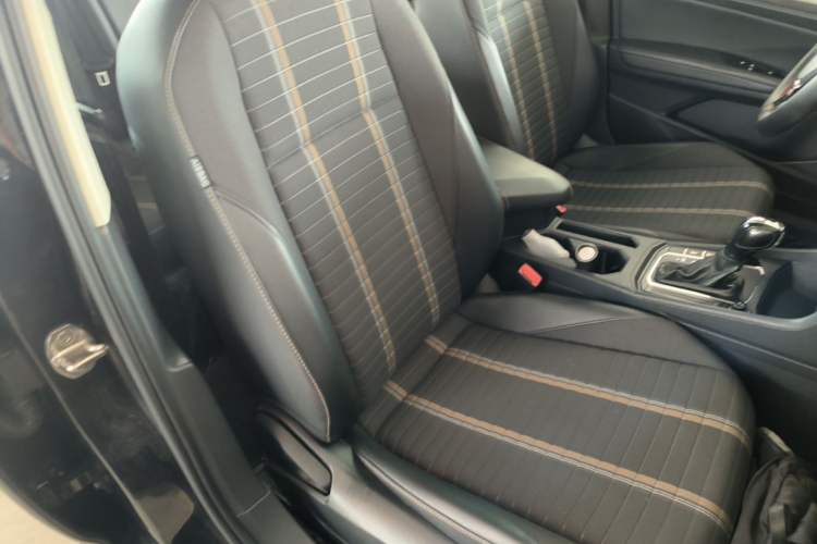 Used Volkswagen Lavida 2019 1.5L Automatic Vision Edition China VI Standard Right Front Seat