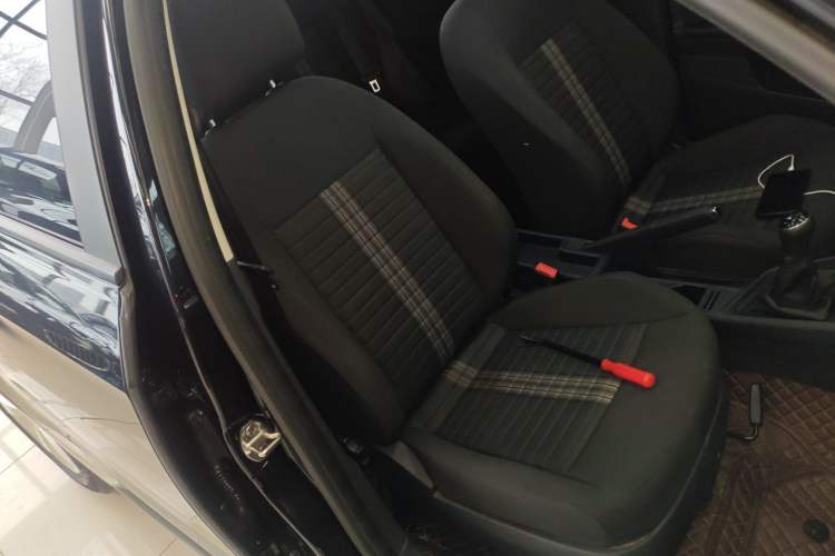 Used Volkswagen Lavida 2019 Lavida Start 1.5L Manual Fashion Edition China VI Standard Right Front Seat