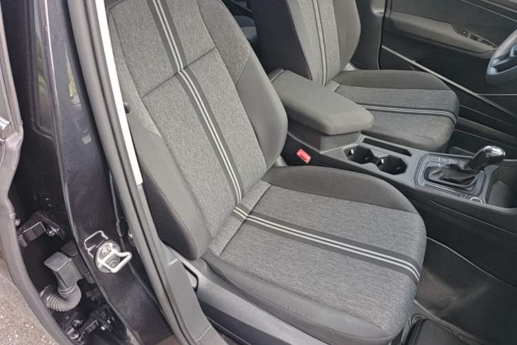 Used Volkswagen Lavida 2019 1.5L Automatic Fashion Edition China VI Right Front Seat