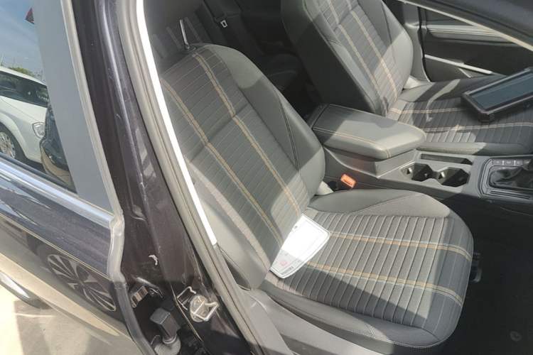 Used Volkswagen Lavida 2019 280TSI DSG Comfort Edition China VI standard Right Front Seat
