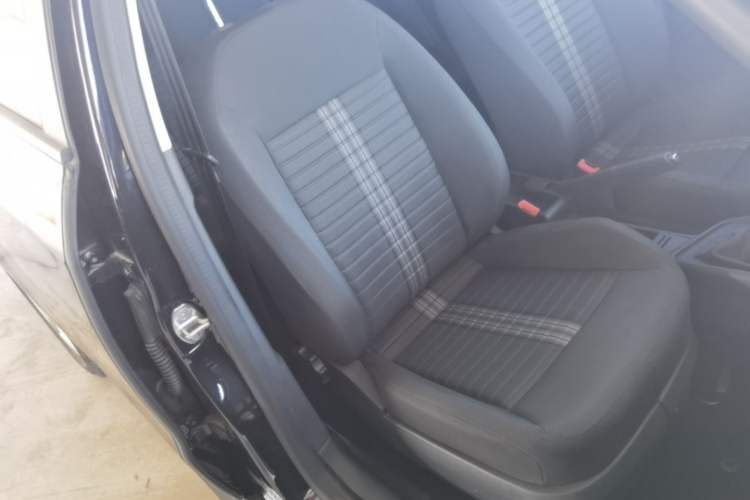 Used Volkswagen Lavida 2019 Lavida Start 1.5L Automatic Trendy Version China VI Standard Right Front Seat