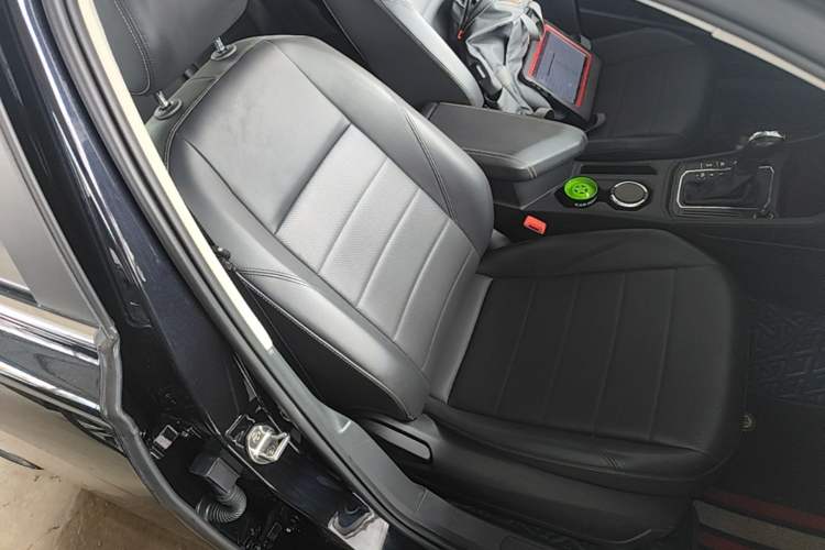 Used Volkswagen Lavida 2019 1.5L Automatic Comfort Edition China VI Standard Right Front Seat