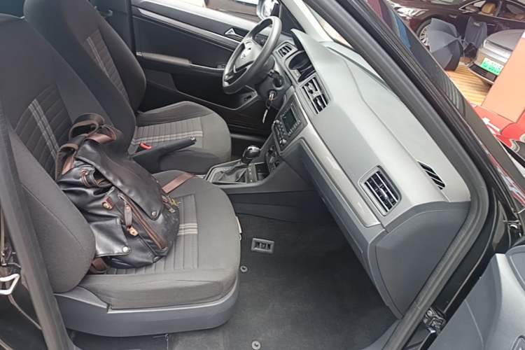 Used Volkswagen Lavida 2019 Lavida Start 1.5L Automatic Trendy Version China VI Standard Right Front Seat