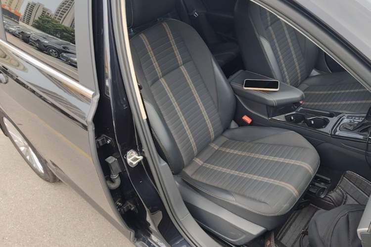 Used Volkswagen Lavida 2019 280TSI DSG Comfort Edition China VI standard Right Front Seat