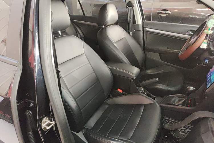 Used Volkswagen Lavida 2019 Lavida Start 1.5L Automatic Trendy Version China VI Standard Right Front Seat