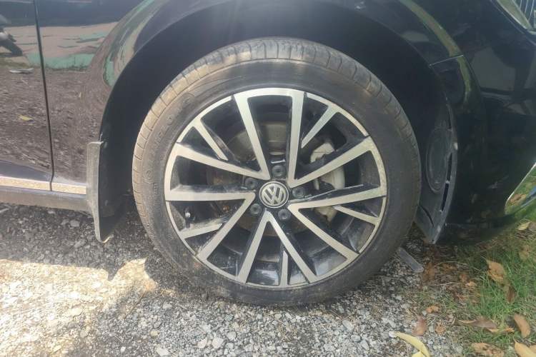 Used Volkswagen Lavida 2019 280TSI DSG Luxury Edition China VI Standard Right Front Wheel Hub