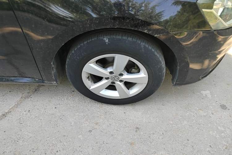 Used Volkswagen Lavida 2019 Lavida Start 1.5L Automatic Trendy Version China VI Standard Right Front Wheel Hub