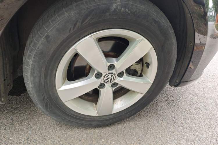 Used Volkswagen Lavida 2019 Lavida Start 1.5L Automatic Trendy Version China VI Standard Right Front Wheel Hub