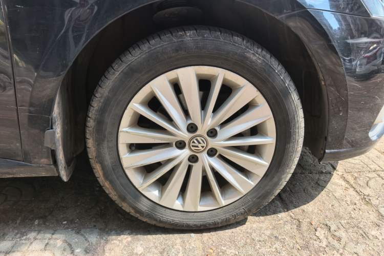 Used Volkswagen Lavida 2019 Lavida Start 1.5L Automatic Comfort Edition China VI Standard Right Front Wheel Hub