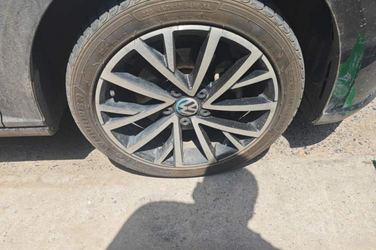 Used Volkswagen Lavida 2019 280TSI DSG Luxury Edition China VI Standard Right Front Wheel Hub