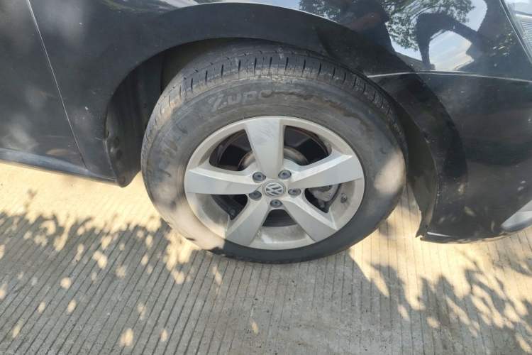 Used Volkswagen Lavida 2019 Lavida Start 1.5L Manual Fashion Edition China VI Standard Right Front Wheel Hub
