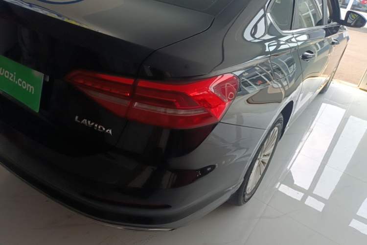 Used Volkswagen Lavida 2019 1.5L Manual Comfort Edition China VI Standard Right Rear Taillight