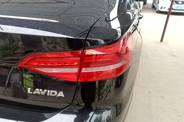 Used Volkswagen Lavida 2019 1.5L Automatic Comfort Edition China VI Standard Right Rear Taillight